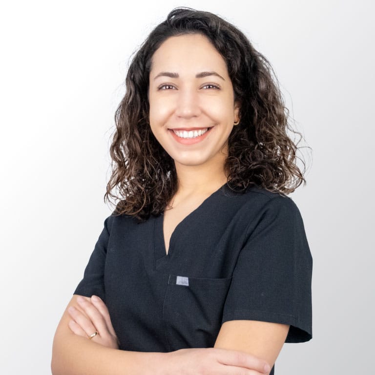 Dt. Esra Kirmizikaya